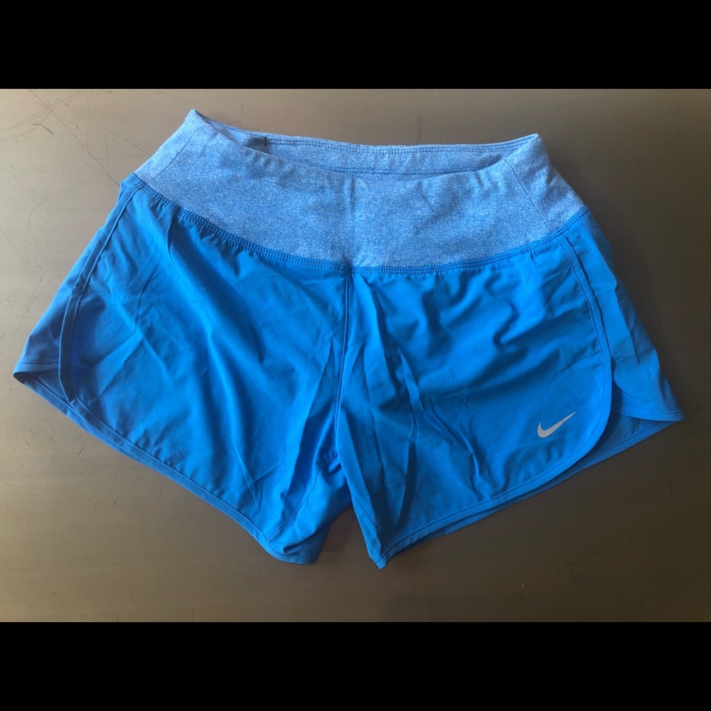 Nike running shorts Xs
